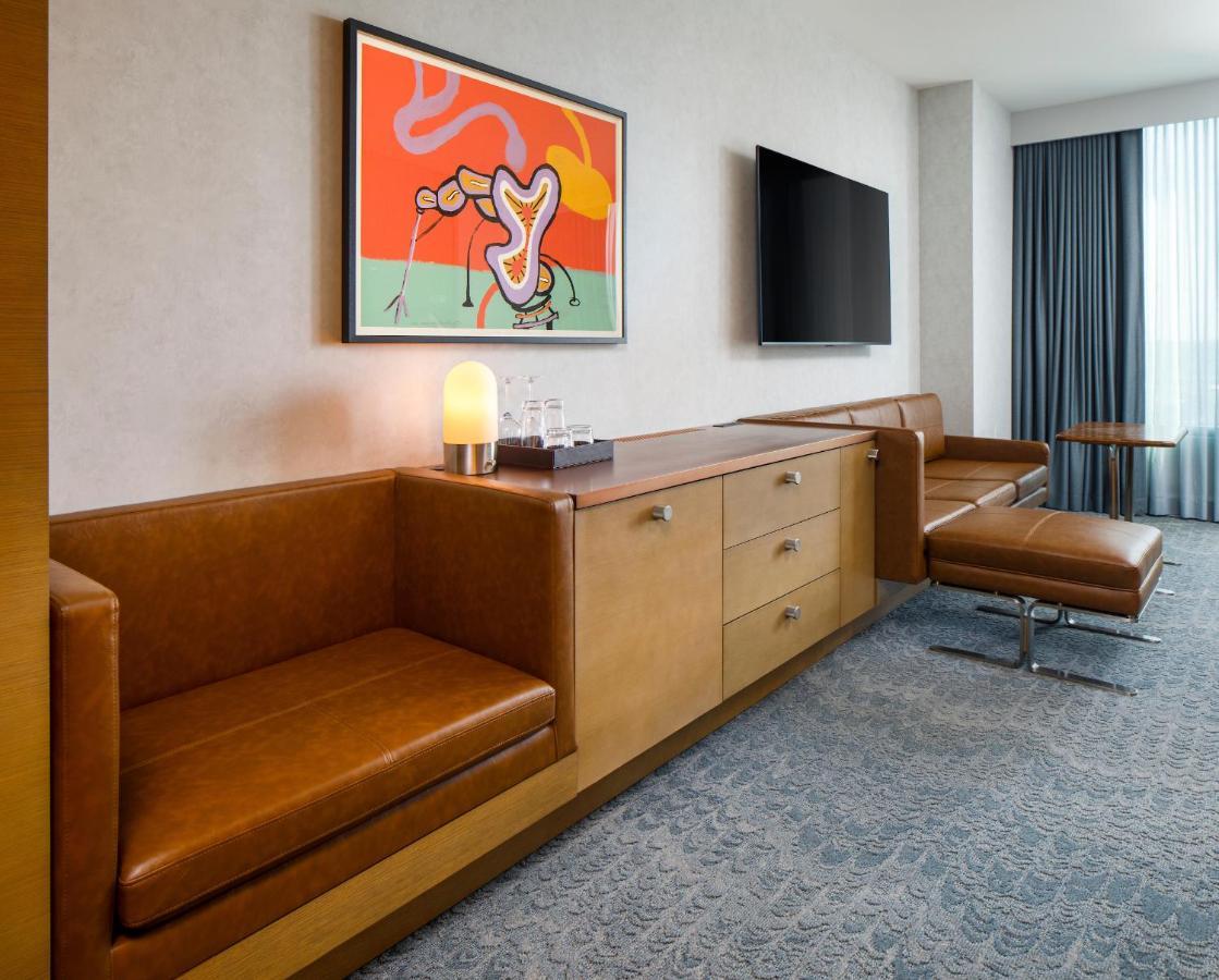 Executive Queen Room with Two Queen Beds - High Floor,1543778632:JPEG