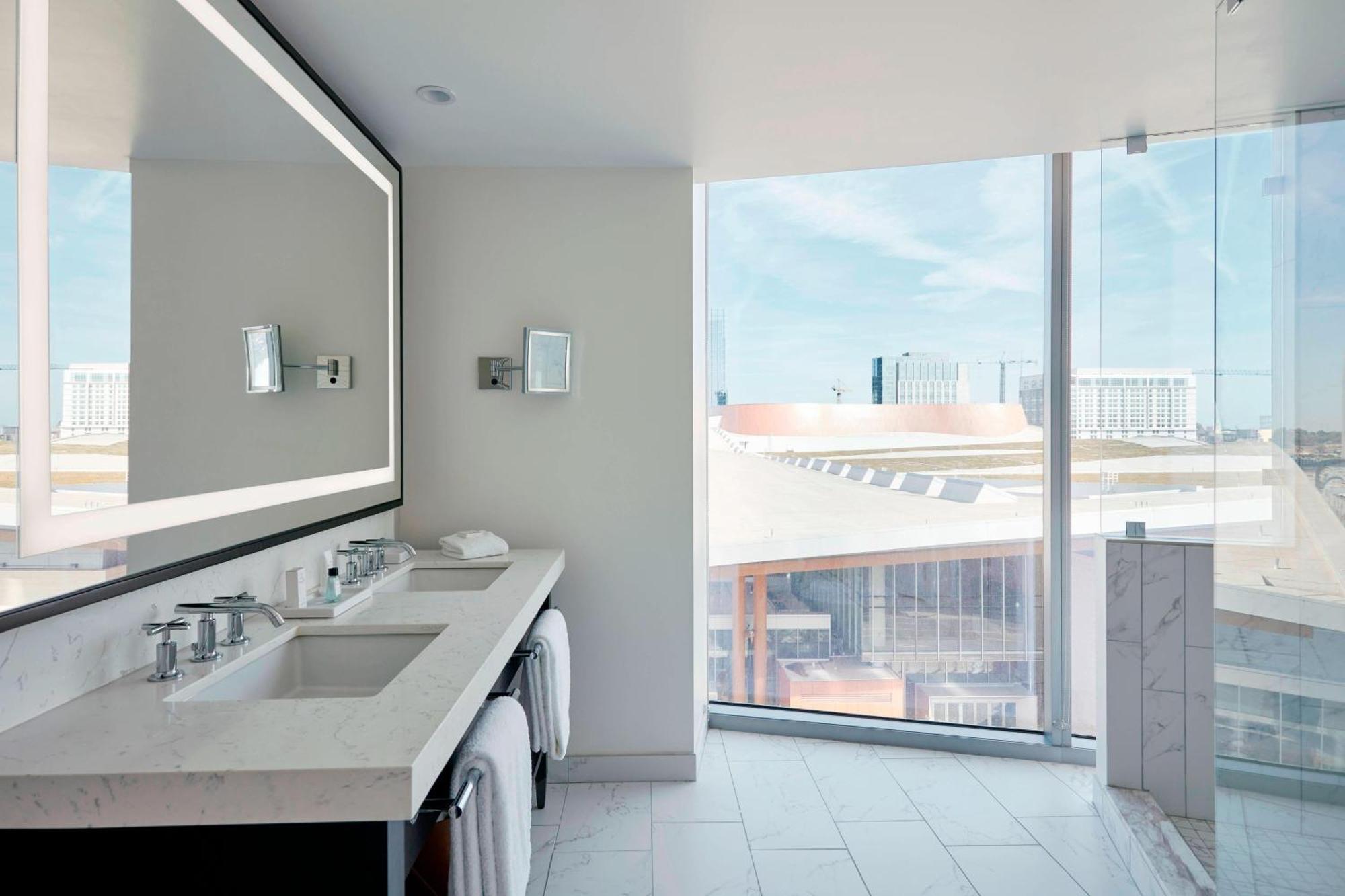 Skyline Corner One King Bed