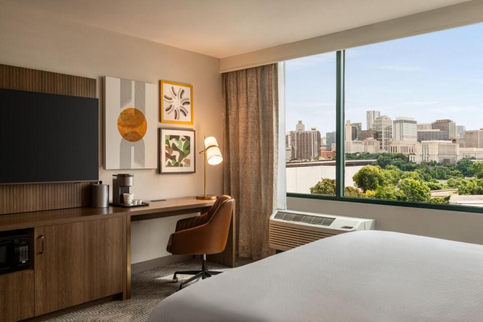 One-Bedroom Suite,1614782511:JPEG
