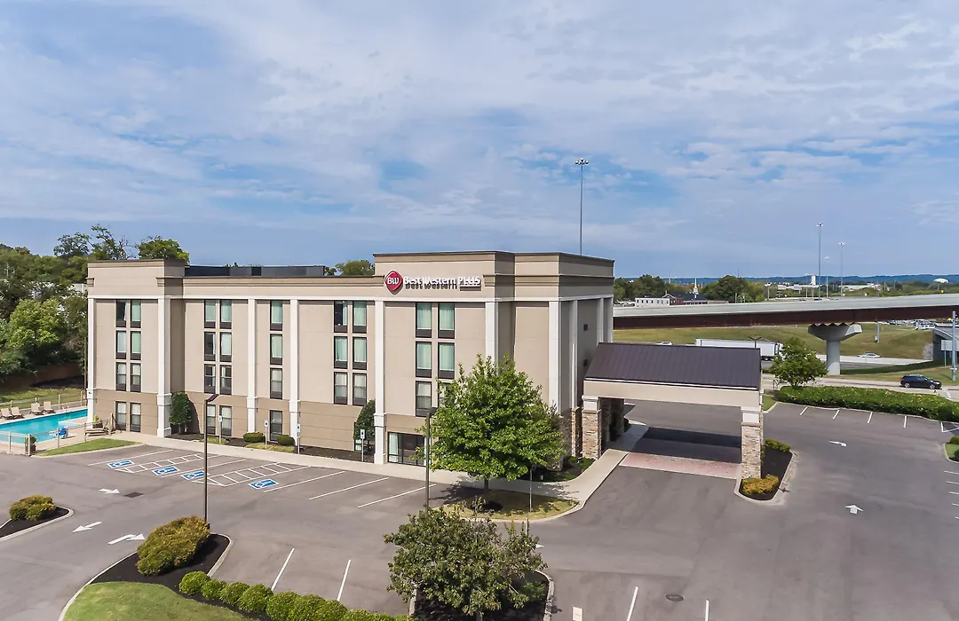 Best Western Plus Belle Meade Inn & Suites-1