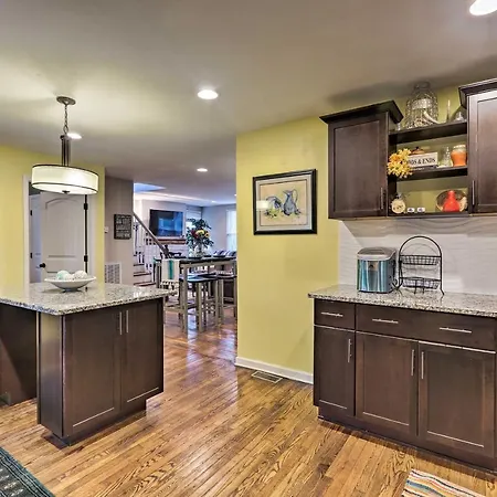 Nashville Home W/ Fire Pit & Yard, 3 Mi To Dwtn-2